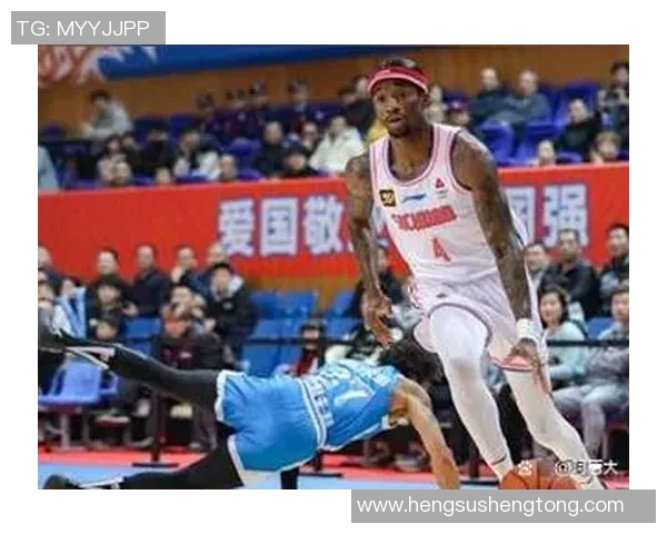 四川队与福建队在CBA赛场的激烈对决引发球迷热议与期待